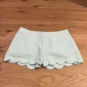 Lilly Pulitzer Women's Scalloped Hem Striped Shorts
THE BUTTERCUP SHORT